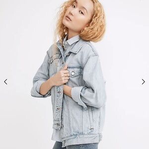 Madewell The Oversized Trucker Jean Jacket in Fitzgerald Wash